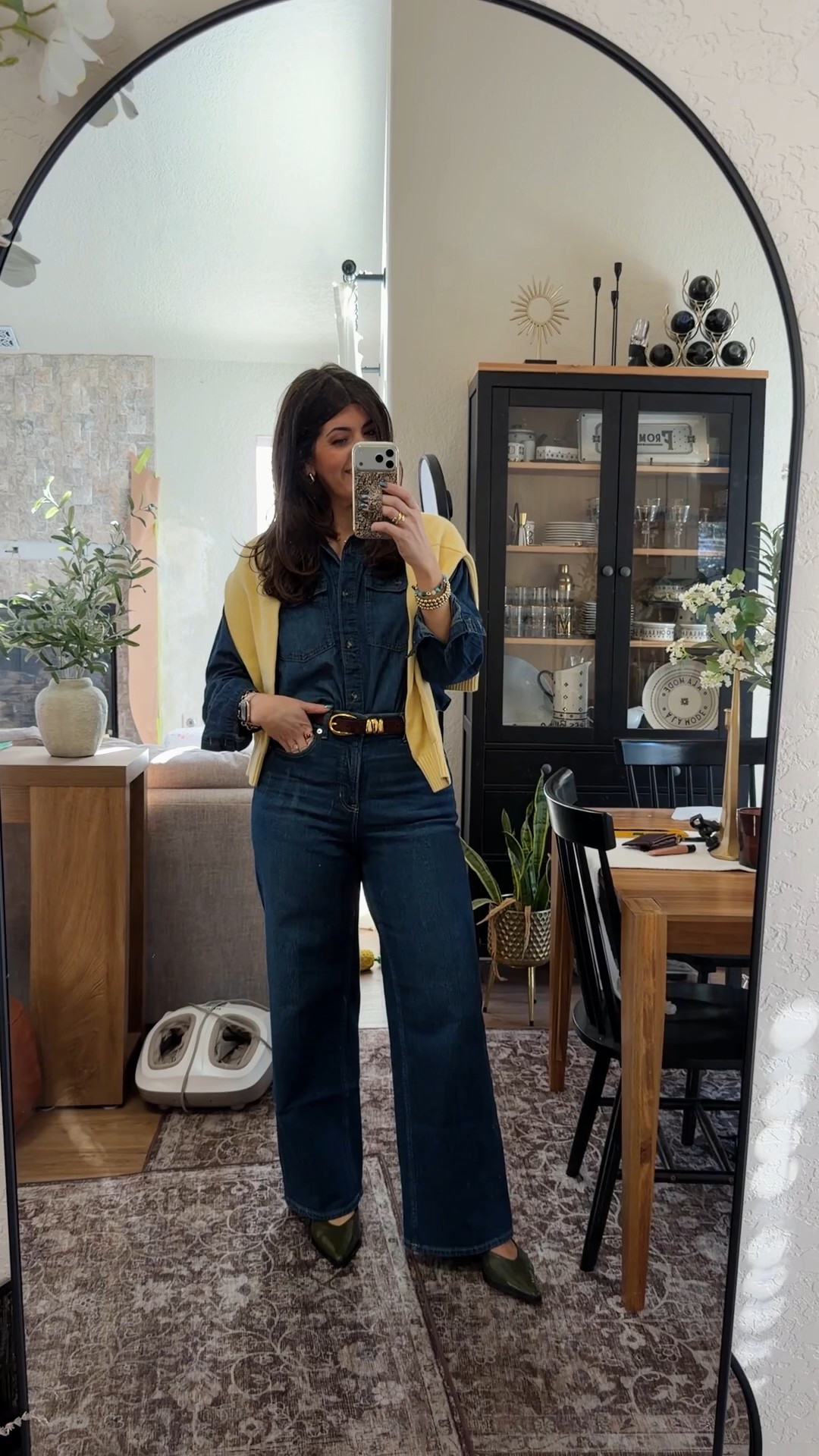 Casual Friday outfit
Chambray- medium
Wide leg shaping jeans-medium


#LTKWorkwear #LTKSaleAlert #LTKTall