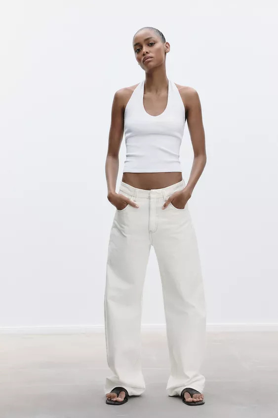 SLIM FIT - ROUND NECK - REGULAR LENGTHHalter neck top with a round neckline. Open back. | Zara US