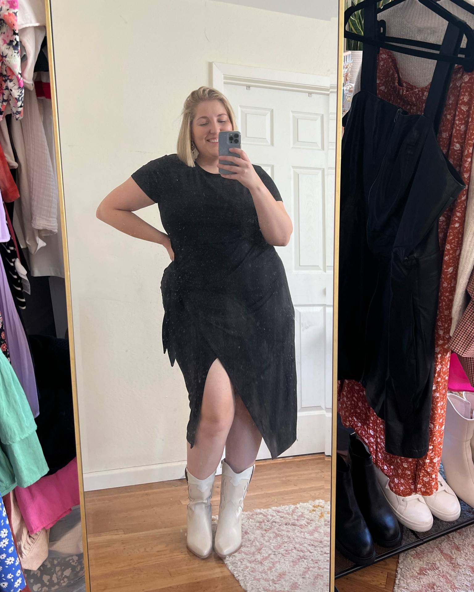 Day 1 of 5 days of fall Target outfits for Target Circle week🍂✨🎯 I’m wearing a size XL in this super soft cozy black dress! 

#LTKmidsize #LTKsalealert #LTKSeasonal