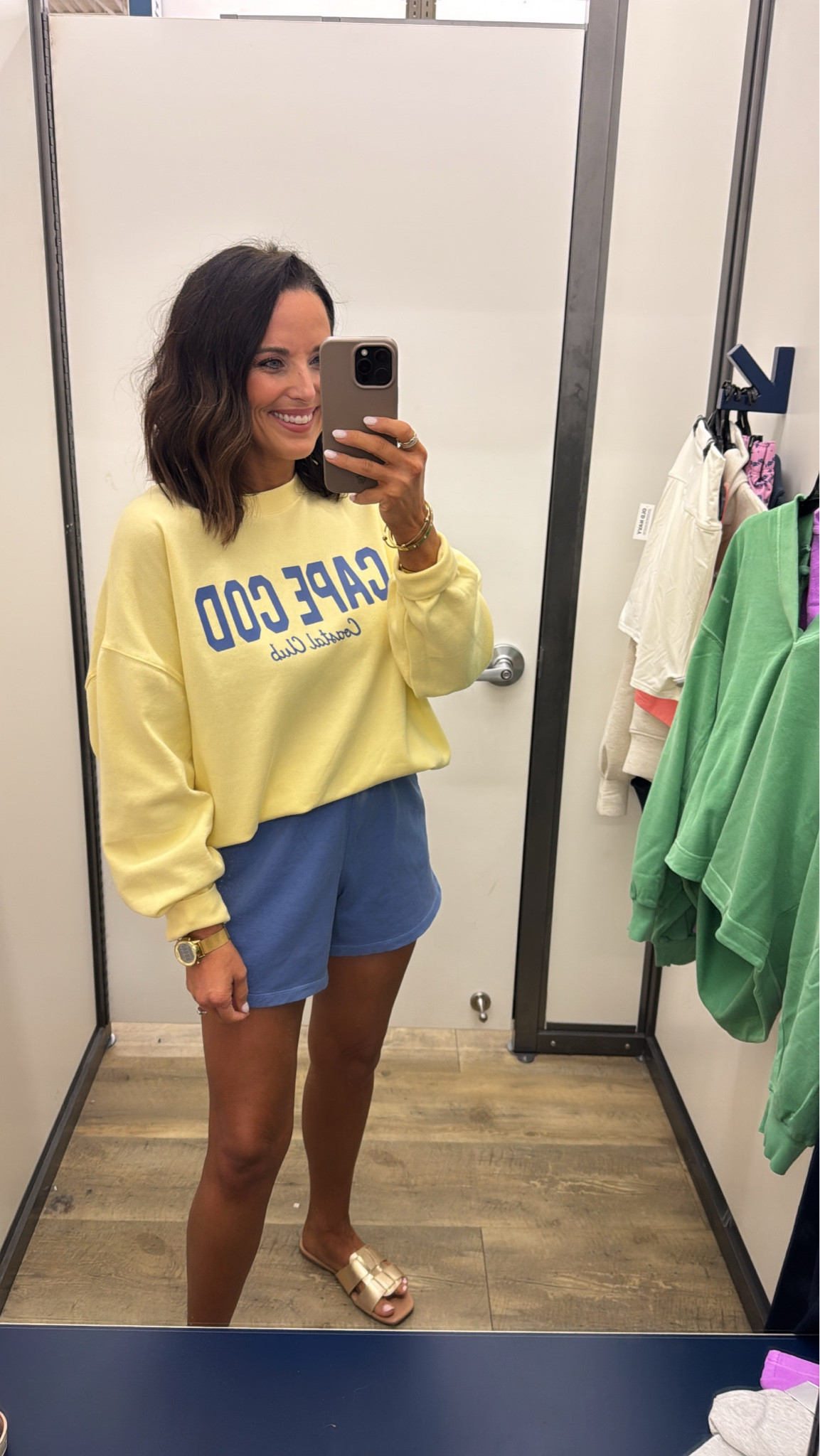 Y’all! This outfit is so chic and comfortable. The perfect everyday outfit from @oldnavy! Loving these shorts for on the go, traveling, and running errands, and working out! 

Mom fashion affordable shorts mom approved fashion workout outfit on the go mom life outfit of the day workout running errands affordable mom must haves chic everyday wear elevated basics VintagePickin 

#LTKdayinmylife #LTKActive #LTKootd