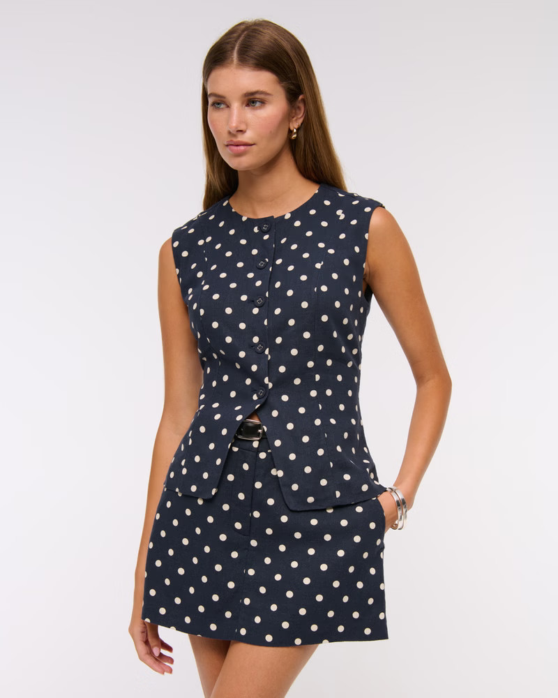 Linen-Blend High-Neck Vest | Abercrombie & Fitch (UK)