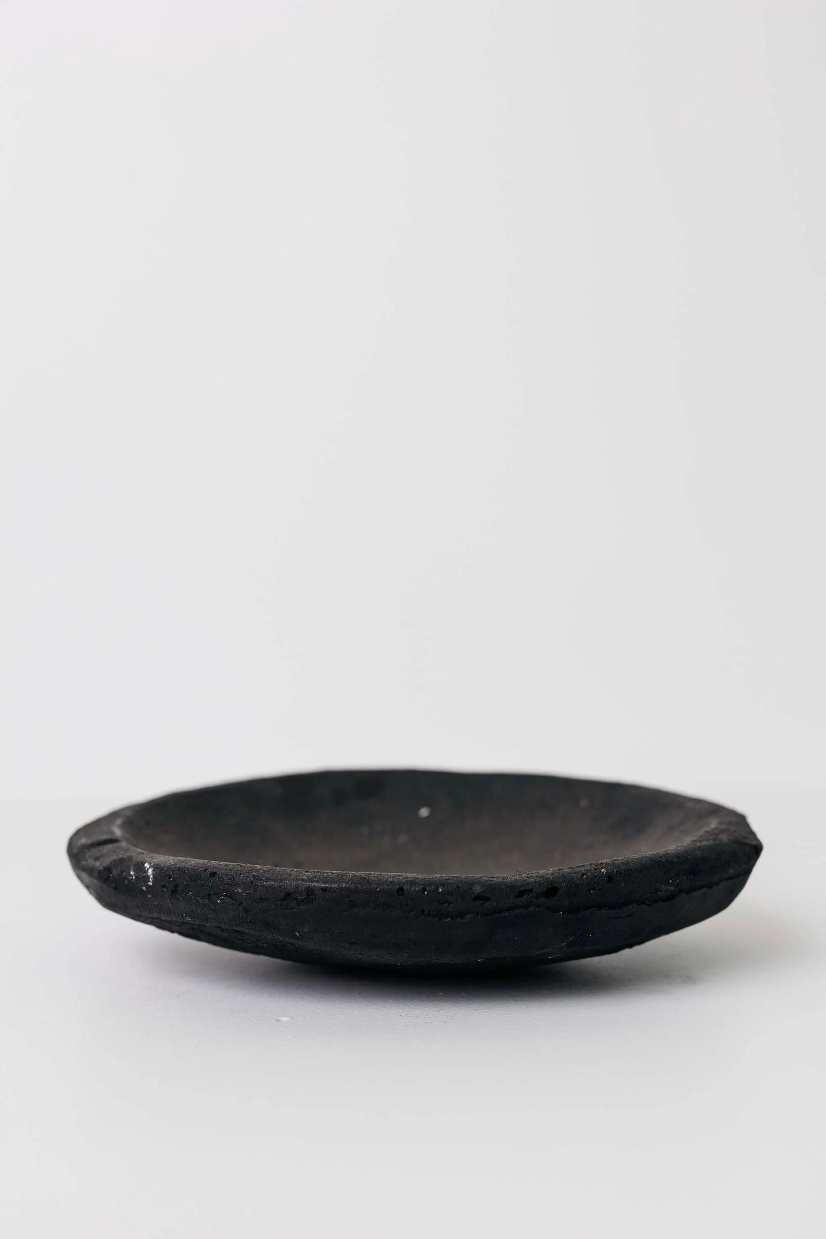 Leith Stone Saucer - BlackDefault Title | THELIFESTYLEDCO