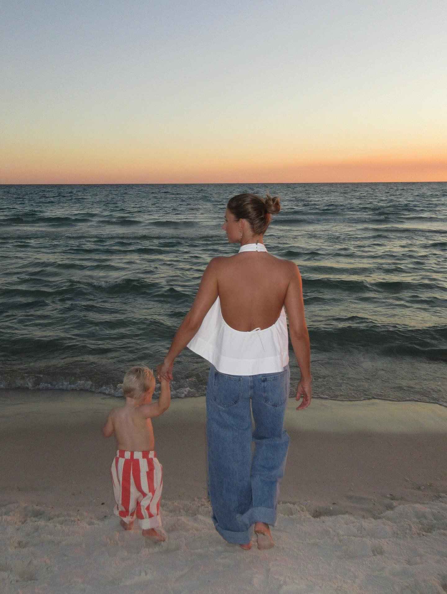 Being mom > 

 

#LTKStyleTip