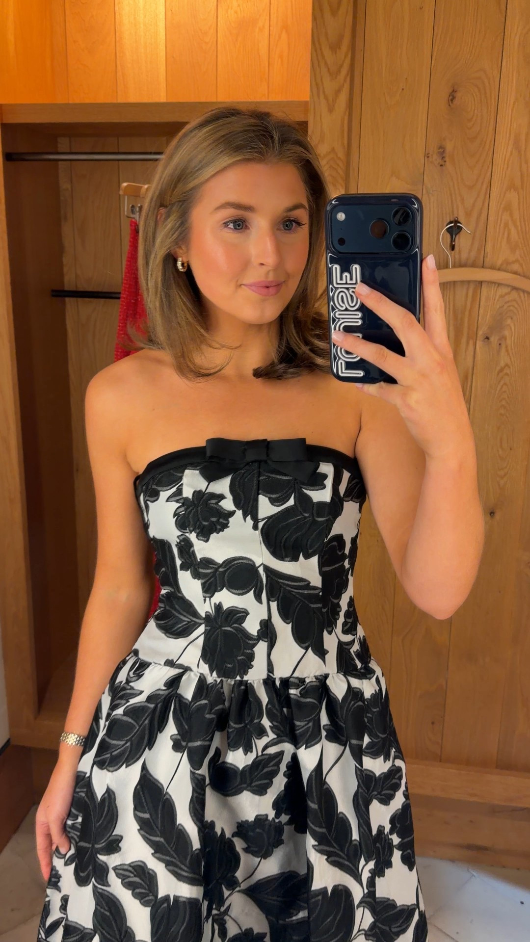 Super chic party dress from Anthro! Code LOUISE30 for 30% off through 11/23! Wearing an XS, runs big! Took the straps off 