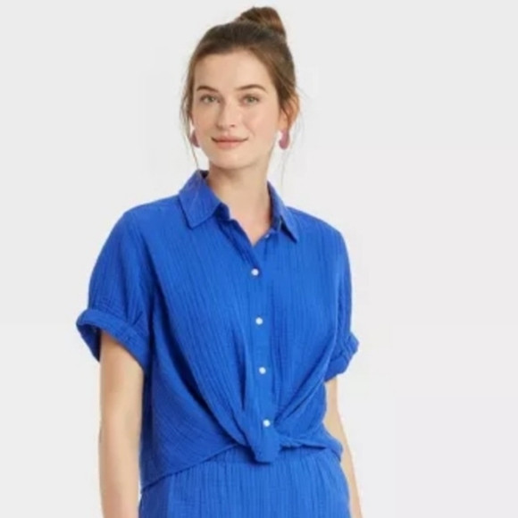 Women's Short Sleeve Collared Twist-Front Button-Down Shirt - Universal Thread S | Poshmark