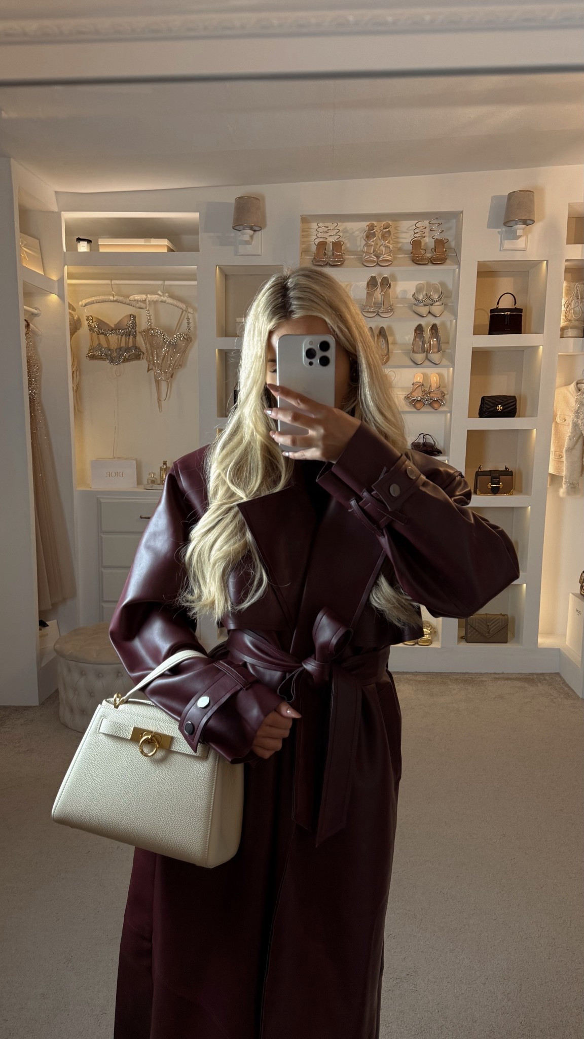 Faux leather coat in burgundy 🤎



#LTKdeutschland #LTKwinter #LTKautumn