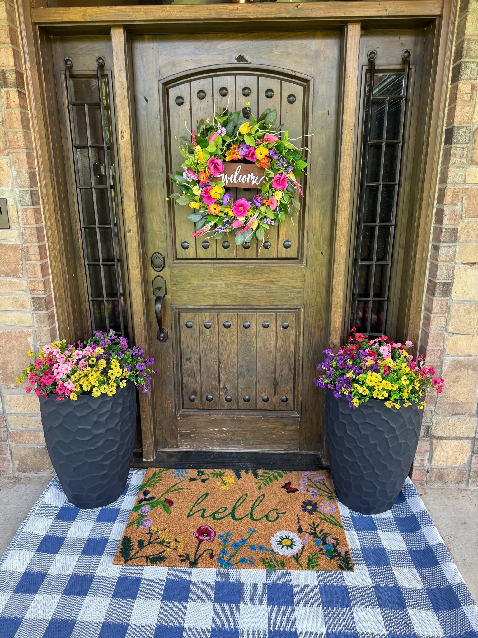 Spring Porch Decor 🌸

Loving the vibrant colors in the wreath, flowers and the mat!! It just screams Spring/Summer to me🌸 I used pool noodles to stick the flowers in to make them look like they have been planted. Makes it look so real 🪻Perfect for the mom on the go who doesn’t have a green thumb lol😉😂

Porch Decorations// Front Porch Decor// Spring Porch Decor// Summmer Porch Decor 



#LTKdayinmylife #LTKMothersDay #LTKHome