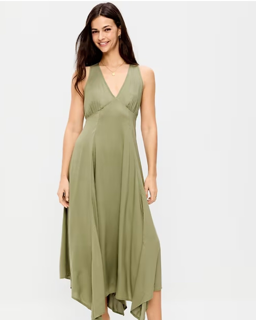 Maxi dress that are sure to turn heads.

