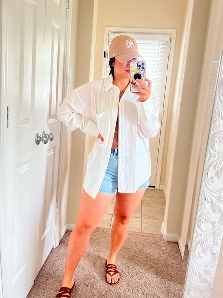 Outfit of the day 🥰

Poplin Top: Medium
Shorts: size 6/28

Spring fashion. Spring outfit idea. Curvy and petite fashion. Poplin shirt. Poplin top outfit. Abercrombie poplin shirt. Abercrombie jean shorts. Baseball NY cap. Curvy outfit. Running errands outfit. 

#LTKstyletip #LTKfindsunder50 #LTKfindsunder100