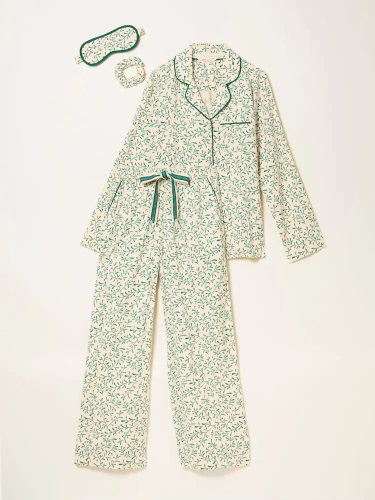 FatFace Oatmeal Mistletoe Pyjama Set | Next US