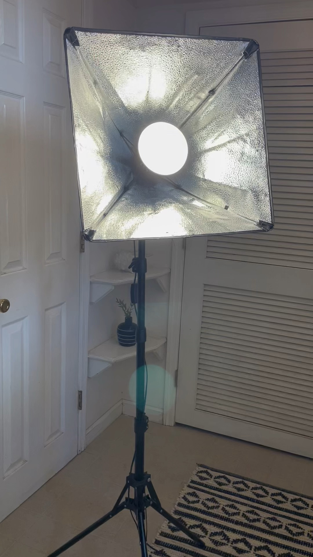 Amazon studio light..has a bunch of different lighting settings and comes with a control 