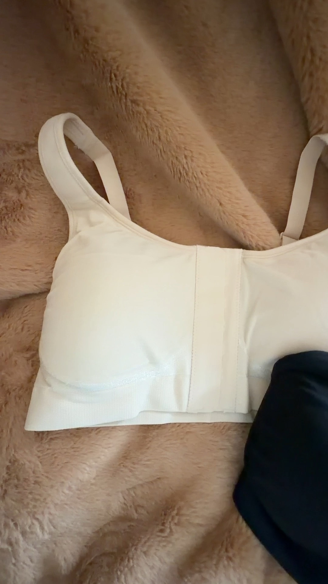 These wireless front closure bras by @Truekind are fantastic. I never thought I’d be able to wear wireless bras because I’m a 34DDD but I was wrong! These are amazing. I’m wearing a size medium for reference. 

#LTKmorningroutine #LTKdayinmylife #LTKOver40