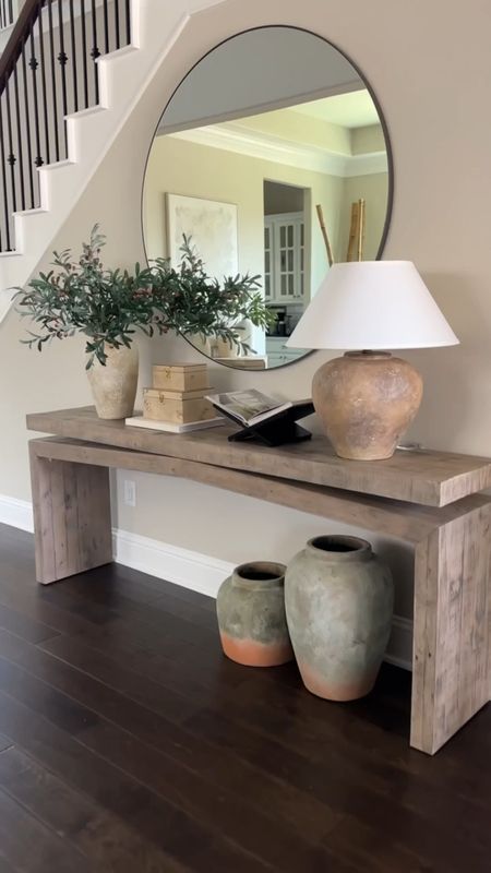 Console table is in gray! Sharing the best selling furniture and decor in my home that are both your favorites and mine!! My console table is award winning!! Some of my favorite vases, bed and living room sofa!!
4/21

#LTKVideo #LTKhome #LTKstyletip