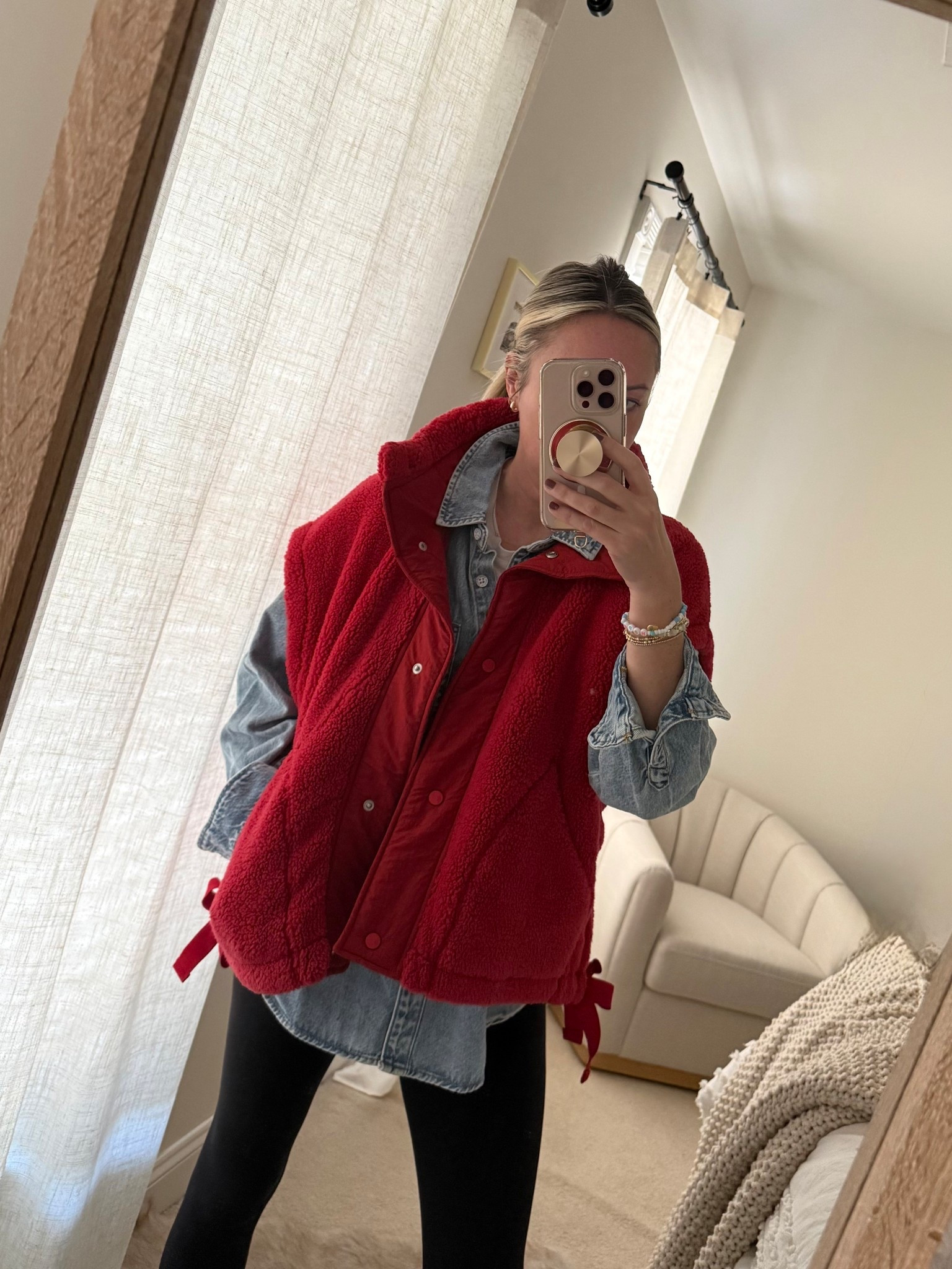 This oversized @target denim shirt is perfect with leggings (think sports mom things). I’m in a large

#sportsmom #targetstyle



#LTKootd #LTKOver40