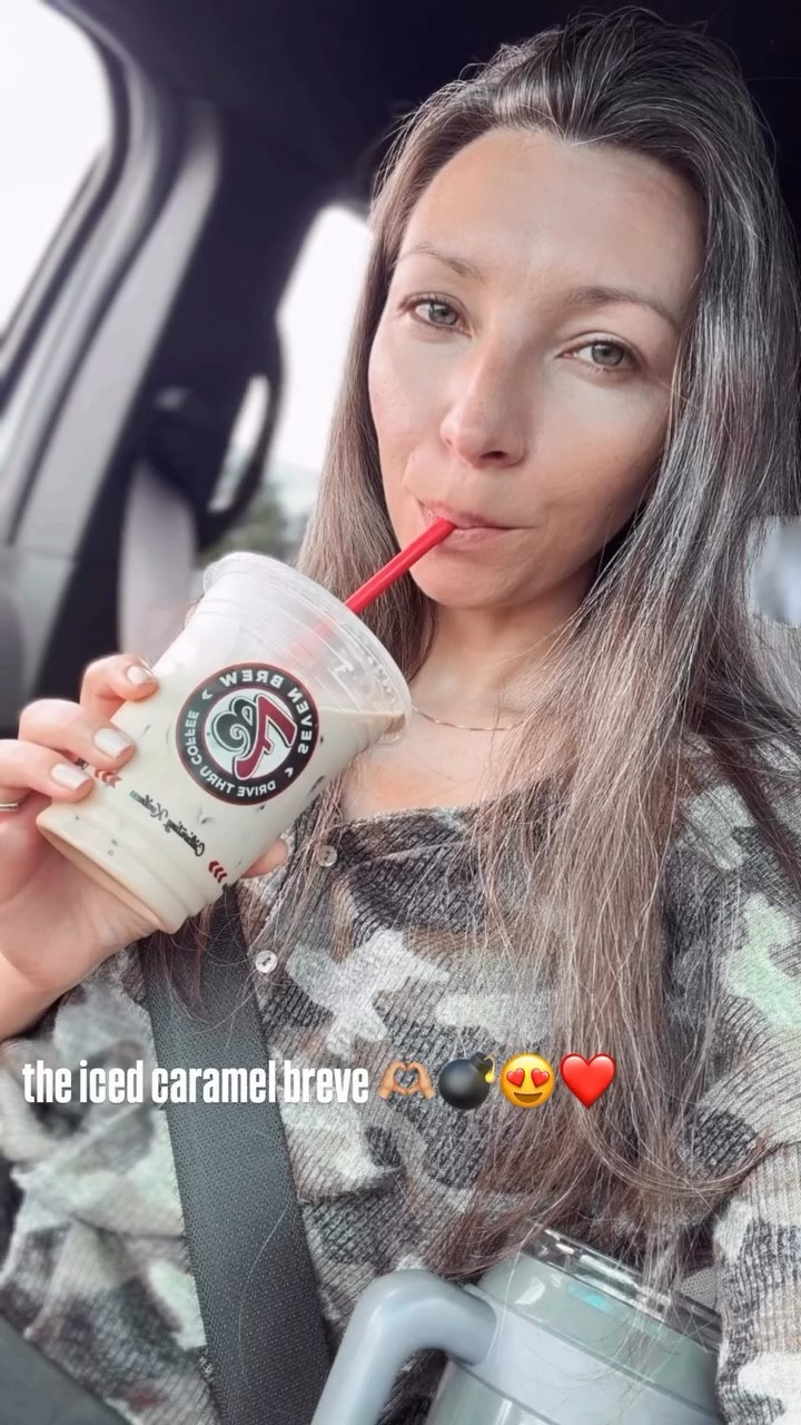 the iced caramel breve 🫶🏼💣😍❤️