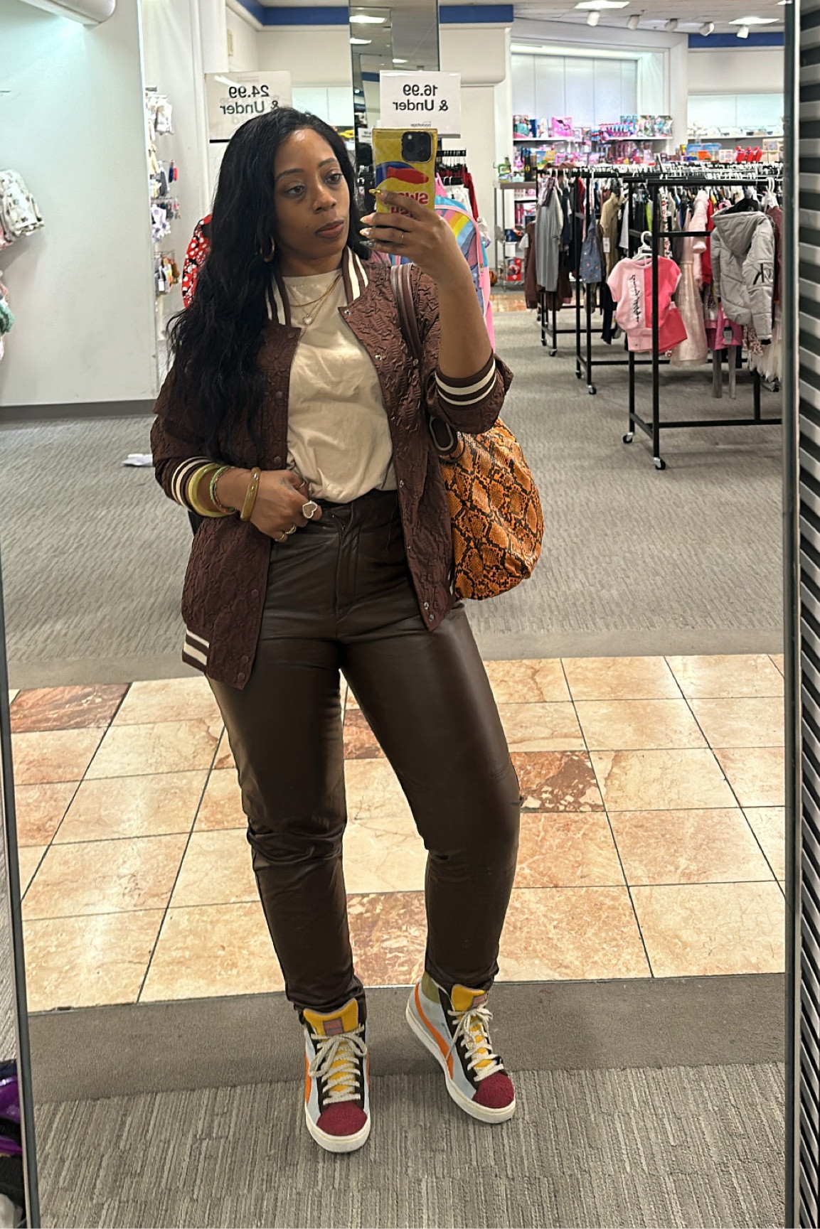  Varsity jacket Trend

#LTKSeasonal #LTKFallSale #LTKFindsUnder100