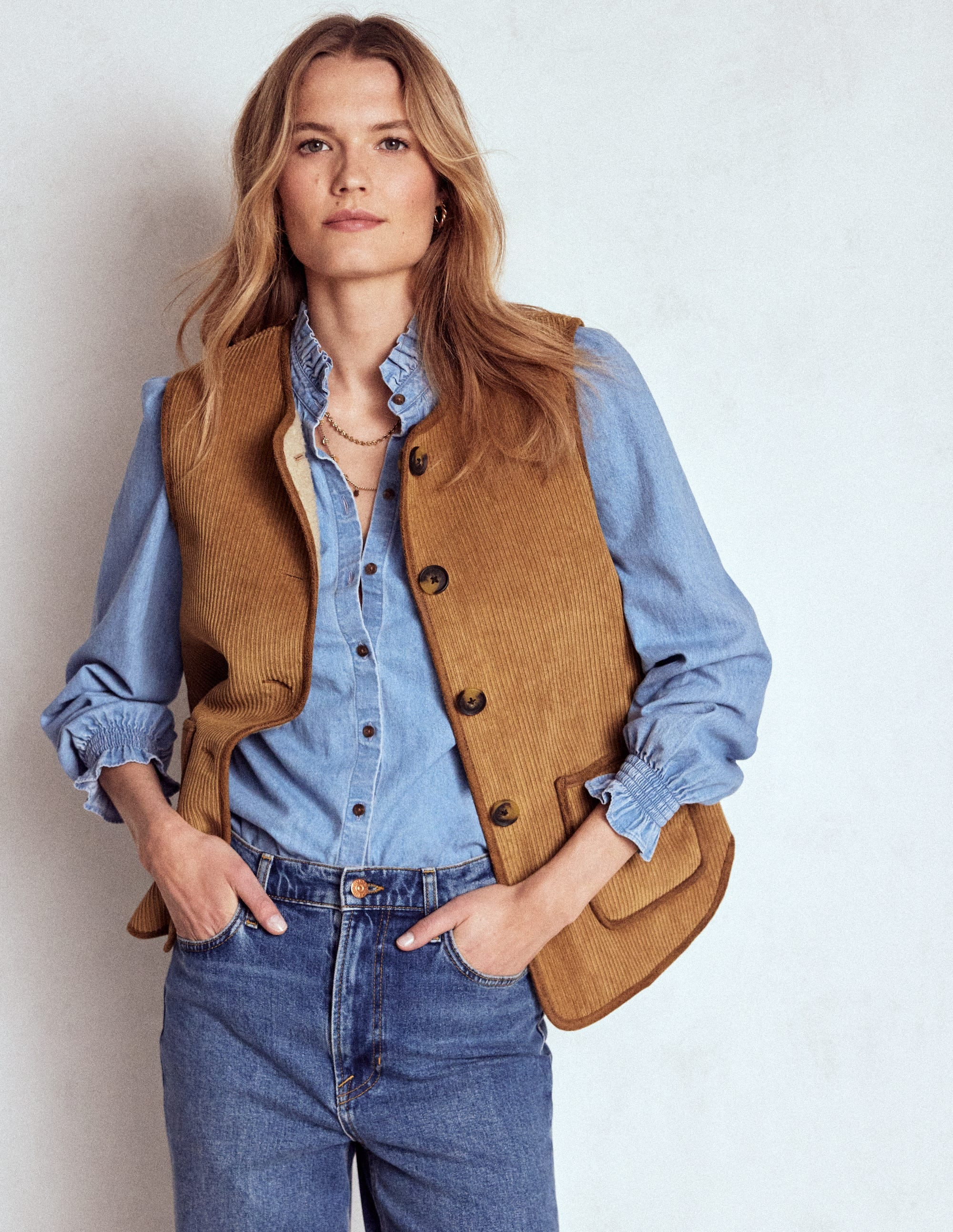 Clerkenwell Reversible Gilet-Hazelnut Brown, Natural | Boden (US)