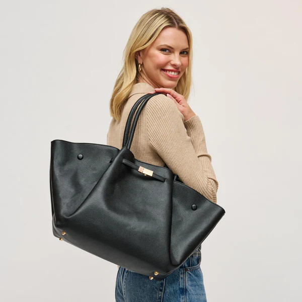 Kaia Tote | Urban Expressions