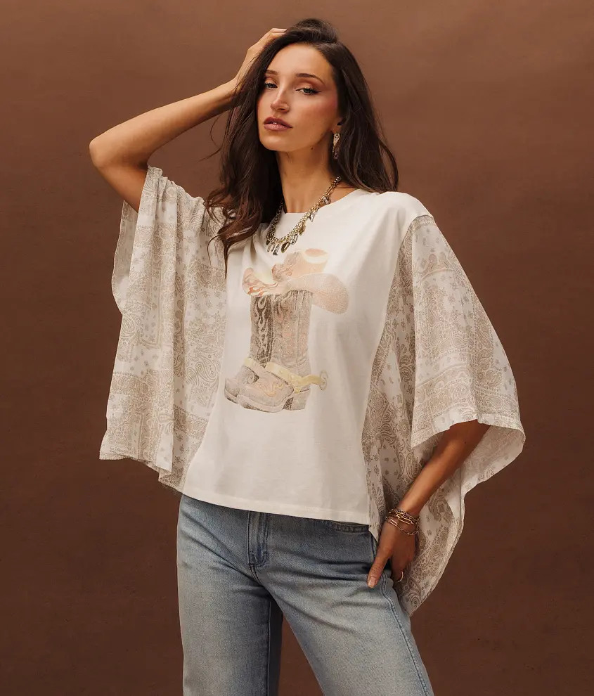 Boots Batwing T-Shirt | Buckle