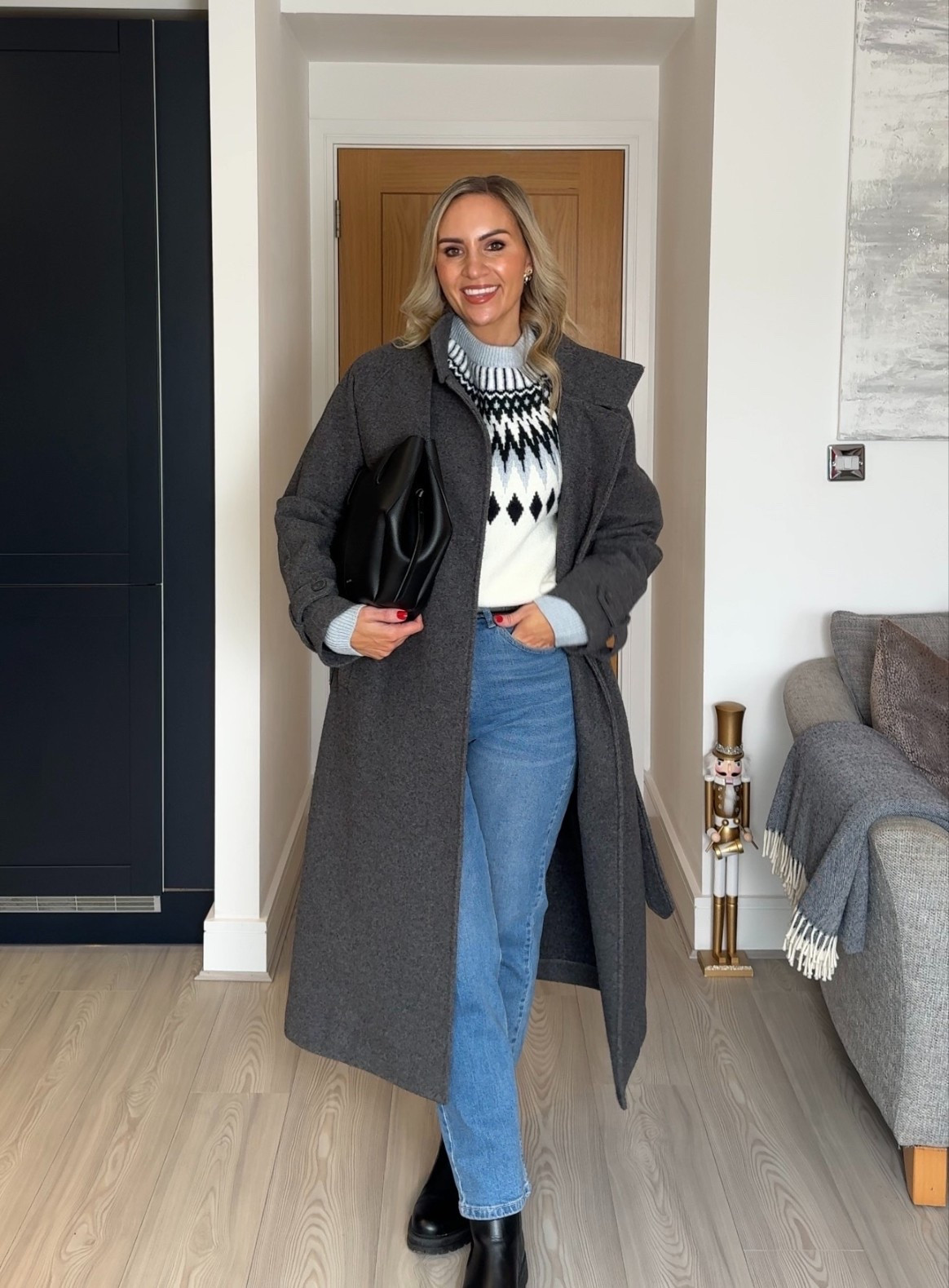 Christmas market outfit idea 🖤🤍🩵

#LTKfestive #LTKwinter #LTKstyletip