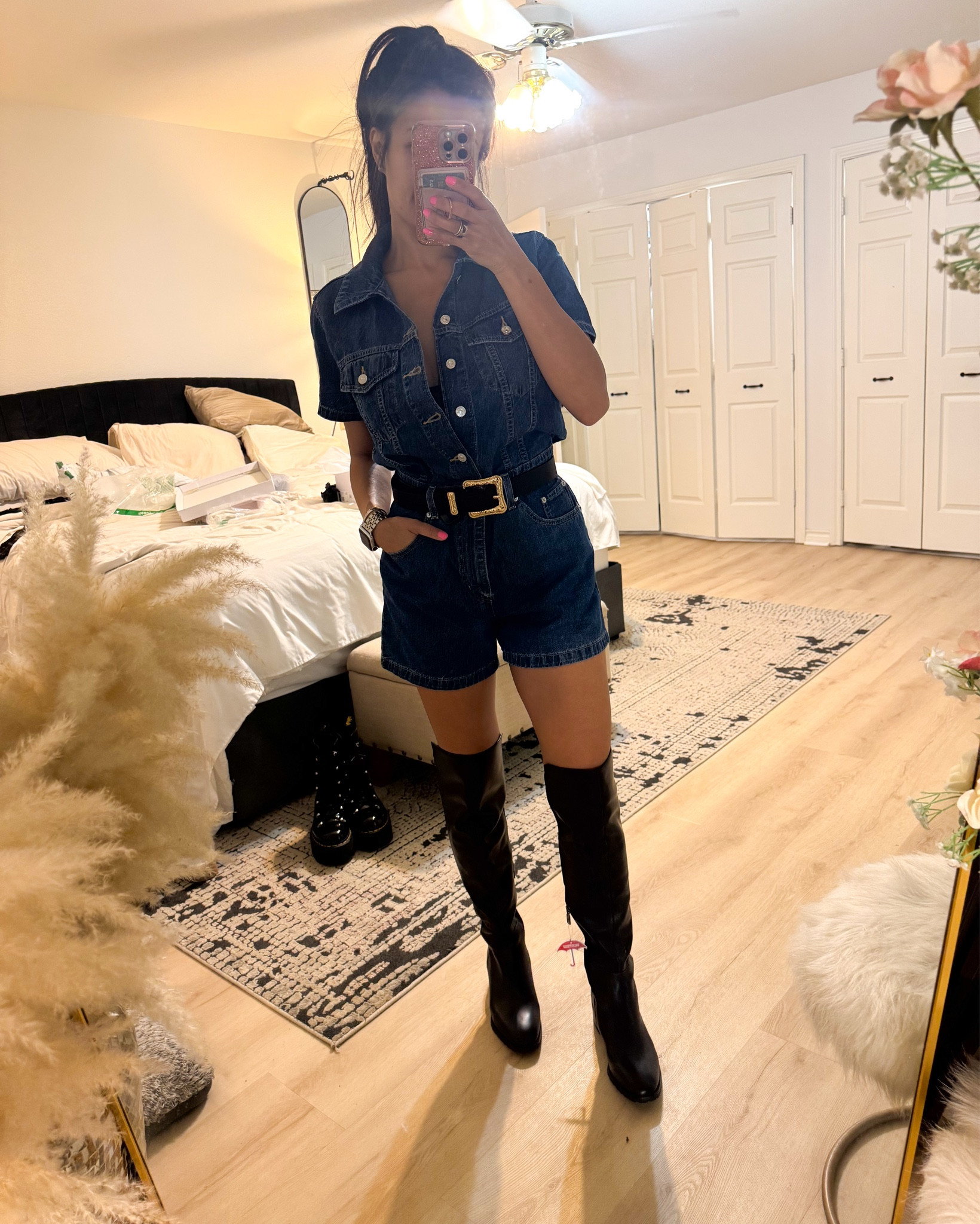 Fall denim look! Wearing size small 

#LTKStyleTip #LTKSeasonal