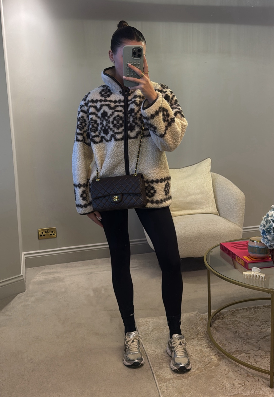 Fleece. Fleece jacket. Jacket. Teddy jacket. Printed fleece. Winter outfits. Autumn outfits. Sportswear. Leggings. Gym leggings. Running trainers. Trainers. ASICS. H&M. H&M move  

#LTKstyletip #LTKuk #LTKautumn