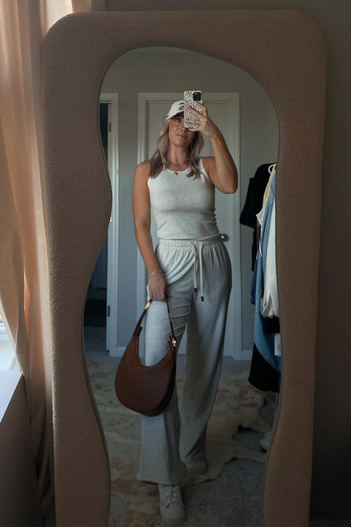 Wearing size medium in this set. Super comfortable and stretchy so if you’re in between sizes I would size down one. #TravelOutfit #AirportOutfitIdeas

#LTKFindsUnder100 #LTKTravel #LTKFindsUnder50