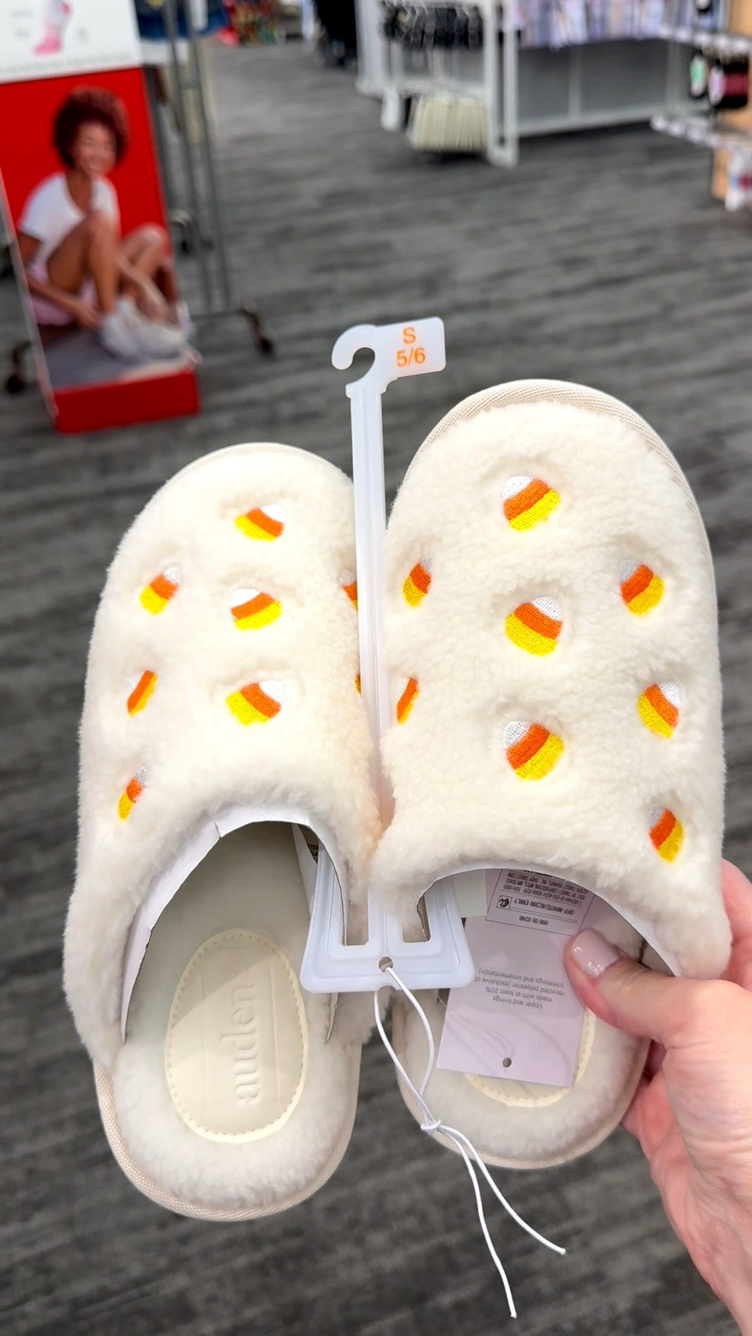 Eek! These candy corn slippers are adorable! 🎃 They’re super soft and comfy cozy. Perfect for a chilly fall day. 

#womensslippers #womensscuffslippers #candycornslippers #cuteslippersforfall #target #slippers #halloweenslippers #womenshalloween

#LTKMidsize #LTKOver40 #LTKSeasonal