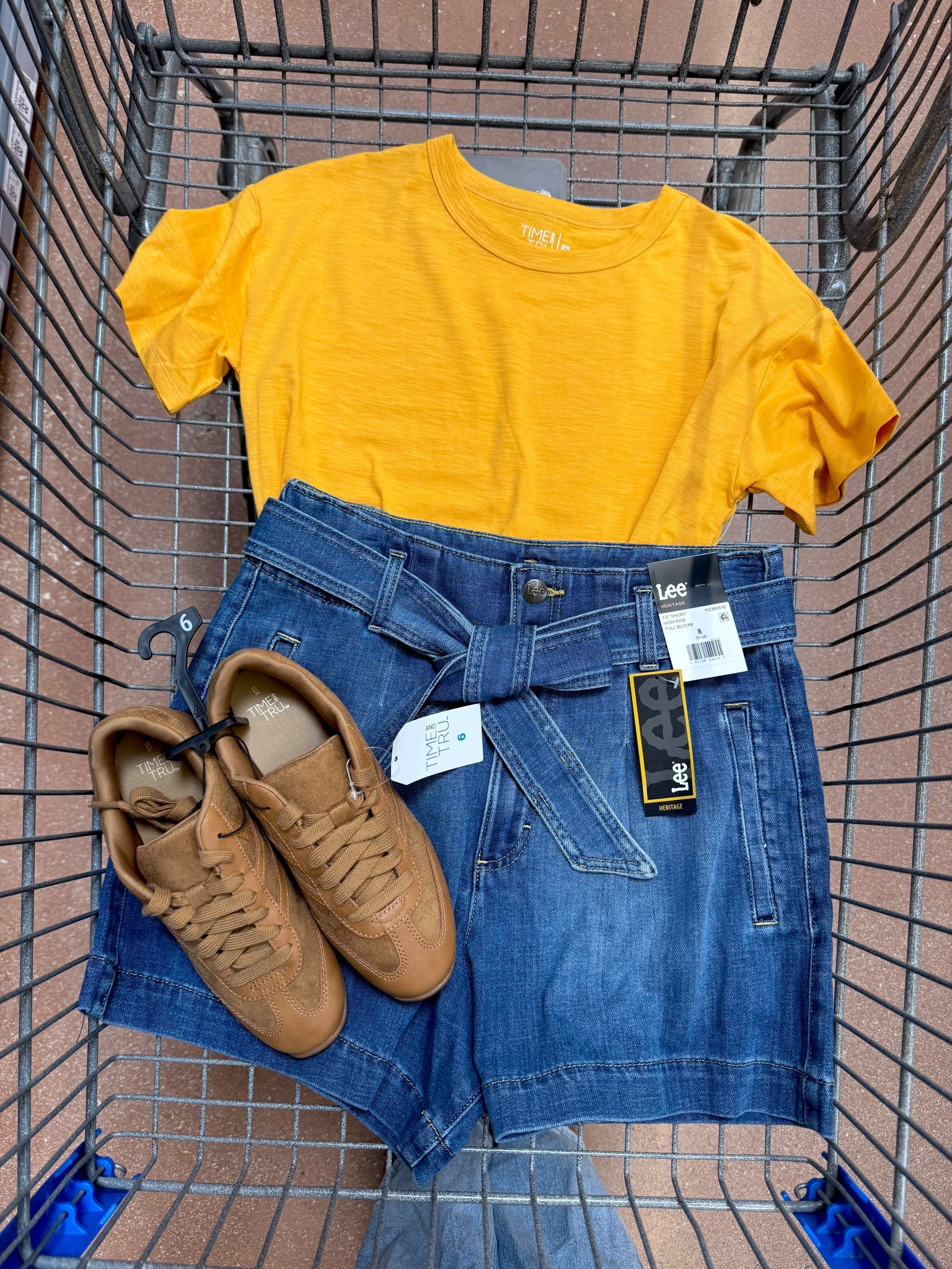 Walmart outfit idea 😍

#LTKootd #LTKgrwm #LTKdayinmylife