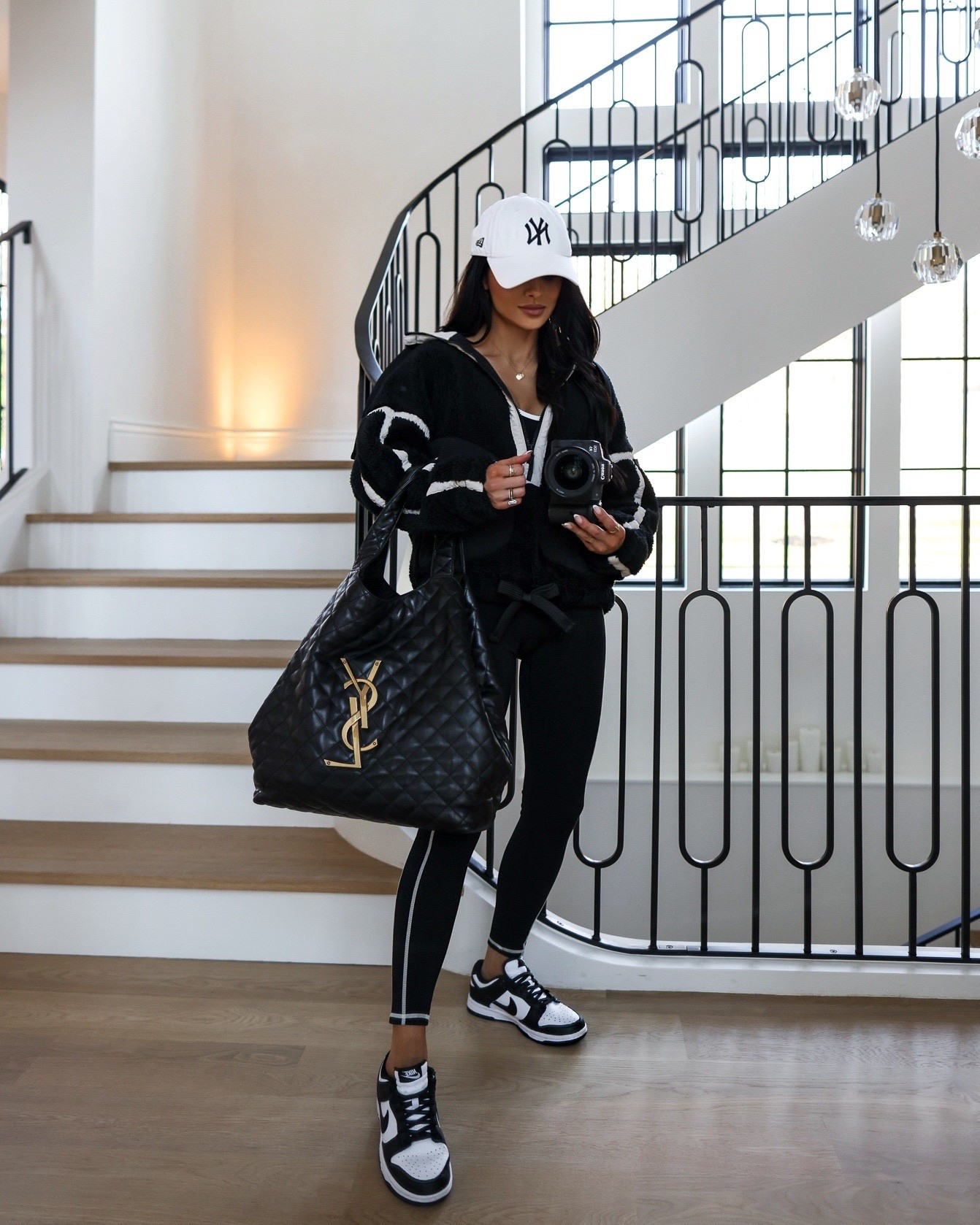 This black and white Amazon activewear is the easiest way to elevate a cozy winter look! It is comfortable, classic, and chic, making it an instant favorite. 

Amazon Leggings - wearing an XS
Matching top - wearing an XS
Sherpa pullover - wearing an XS

Miamiamine Amazon finds Amazon activewear chic winter style winter essentials affordable fashion Amazon matching set elevated basics winter outfit inspiration cozy style luxury finds

#LTKActive #LTKPetite #LTKSaleAlert