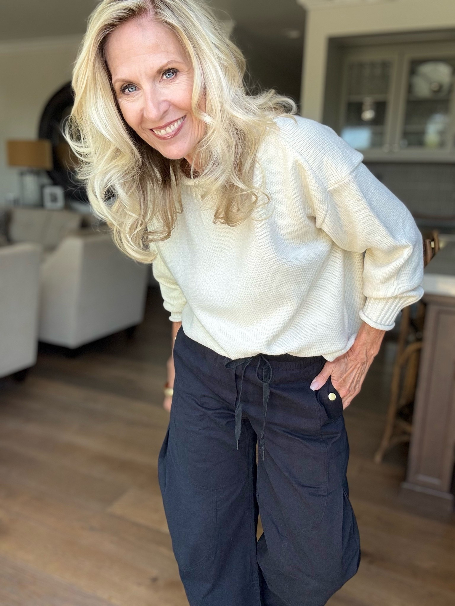 Are you beginning to look for effortless transition styles?

I got you on this one.

If you like barrel style pants, this one @maohao_official is for you. It is made so well and I love the detailing on the pockets, plus there is a pleat that creates the barrel shape.

The cream sweater that I’m wearing has a rolled edge at the neck and sleeves, and comes in several solid colors and stripes.

Add some simple accessories and you’ve got a great 50+ transition style for fall!

Follow me for more 50+ style inspiration.

#LTKootd #LTKOver40