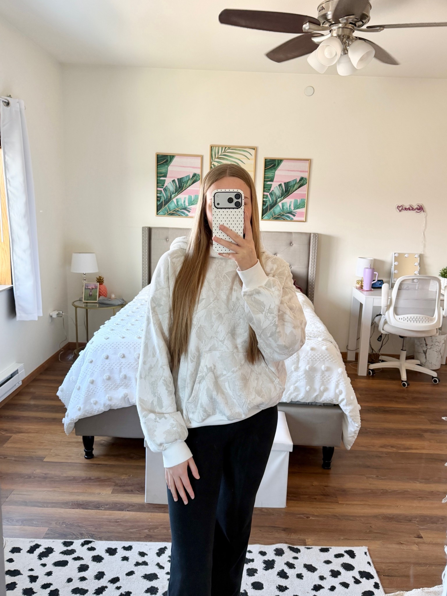 Comfy + Cozy Women’s Outfit

outfit of the day, college girl outfit ideas, teen girl outfit, women’s fashion, casual outfit 

#LTKootd #LTKActive