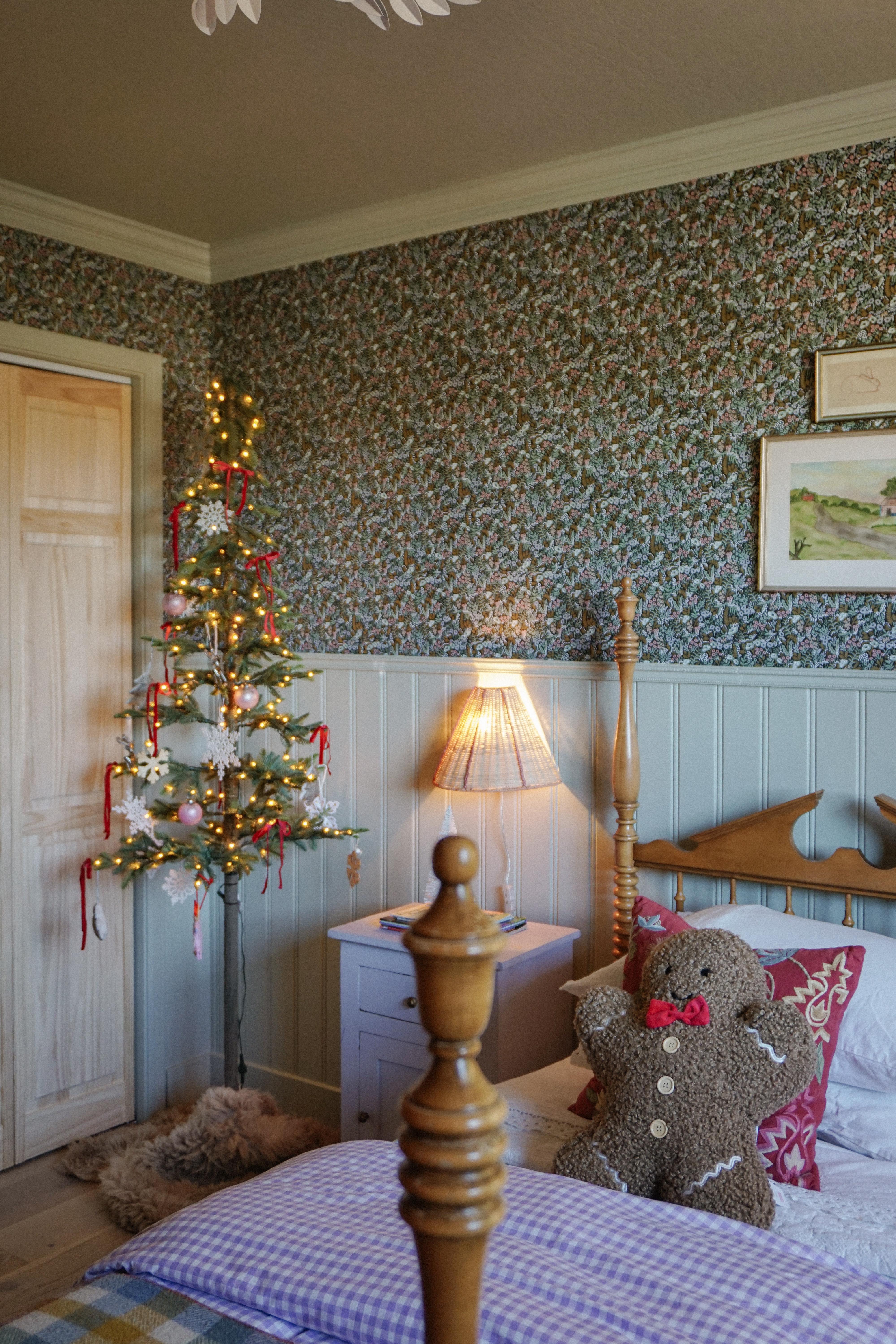 My girl’s bedroom ready for Christmas 🎄

#LTKHome #LTKHoliday #LTKFindsUnder50