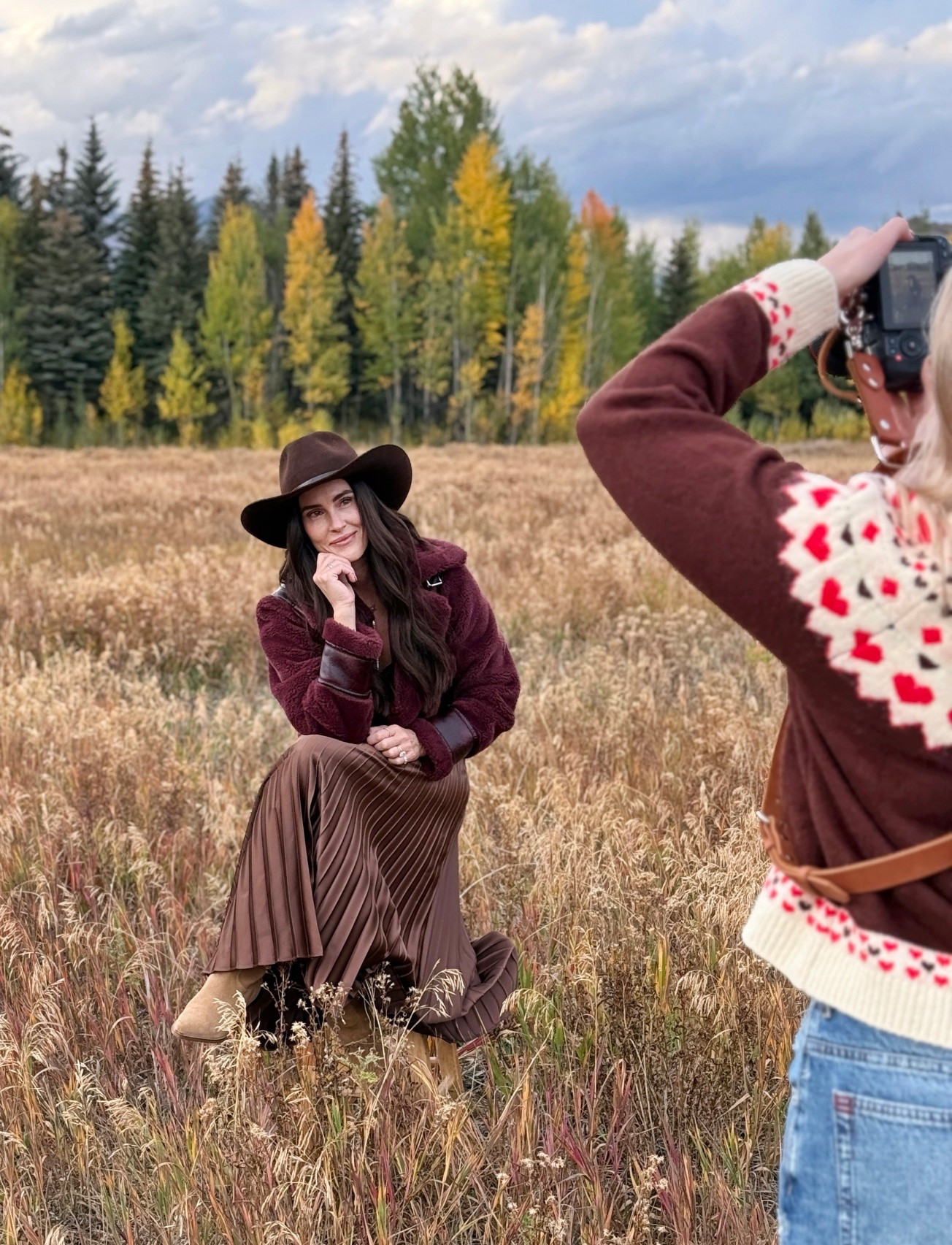 Fall family photos!! Love my new burgundy coat (s), chocolate skirt and western boots!! 🤠🤠

Country 
Outfit 

#LTKSeasonal #LTKStyleTip