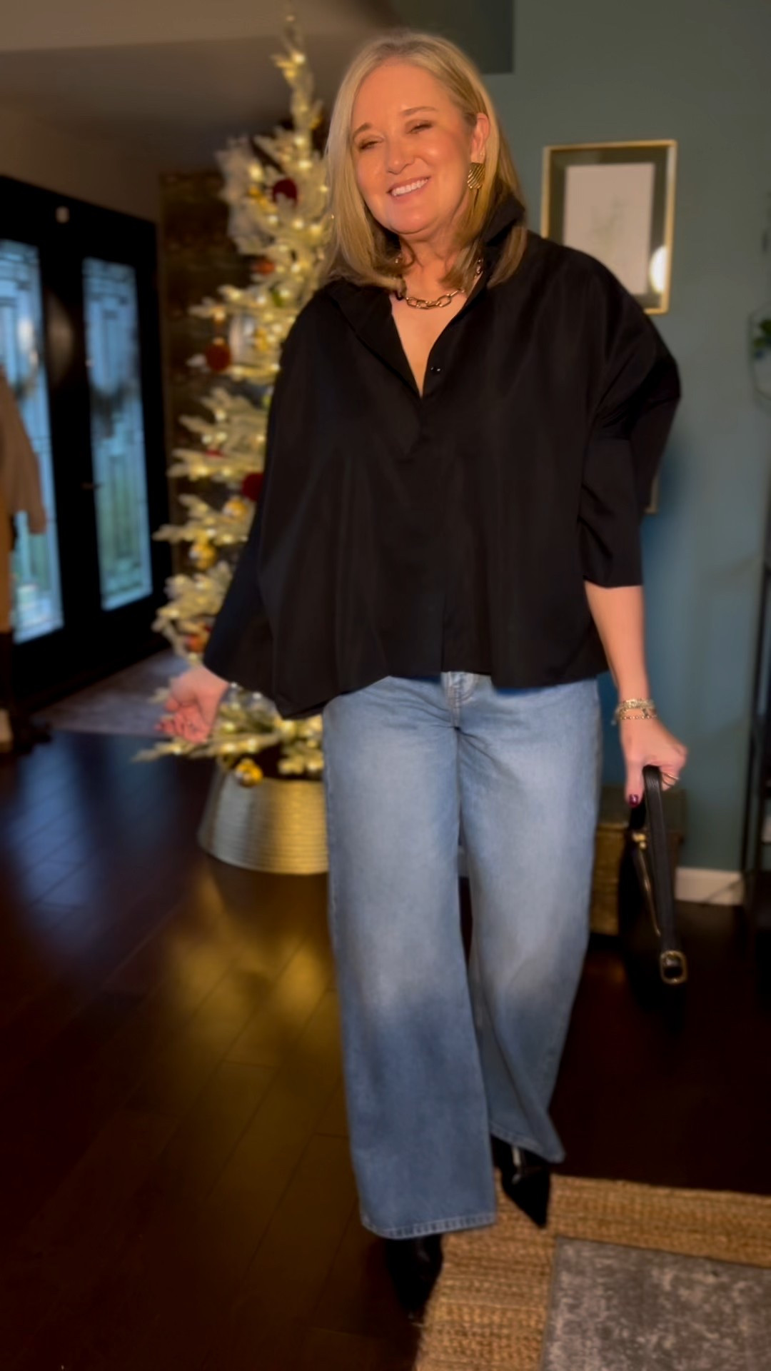 I’m worried I haven’t done my job 🙈🥴 and influenced you to grab some of my FAVORITE pieces!

Comment SHOP for links!! 

This shirt is SO GOOD!  It’s boxy, but so chic!  I wear a medium!  The jeans I get asked about the most are these!! And, if you need a FABULOUS burgundy coat…this one  is 50% off🙌🏻

https://liketk.it/5EC60

Date night, birthday dinner, over 50 style, over 40 Style

#LTKOver40 #LTKgrwm #LTKootd