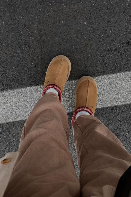 Ugg Tazz platform slippers - size up if you’re a half size 

#LTKshoecrush #LTKstyletip