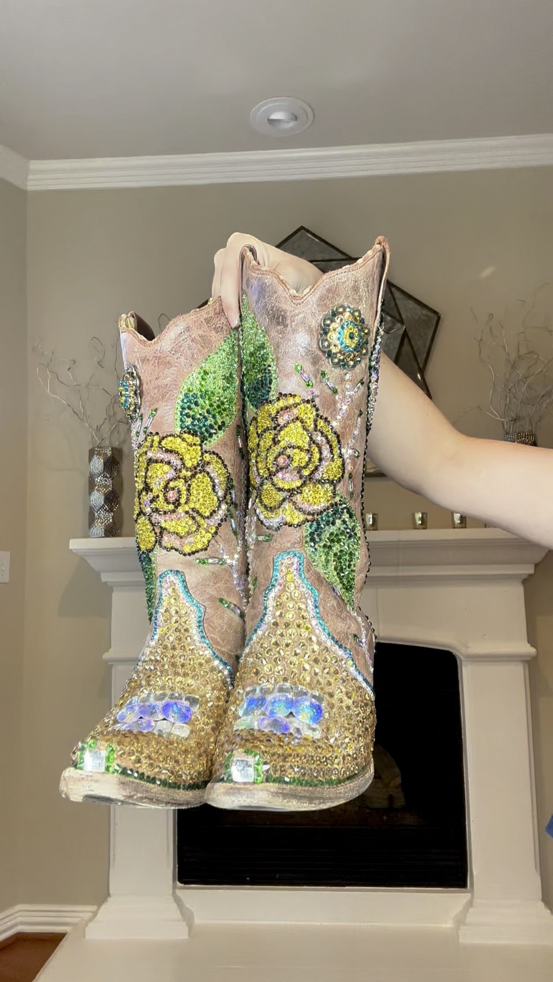 Styling my cowboy boots

#LTKstyletip #LTKVideo #LTKshoecrush