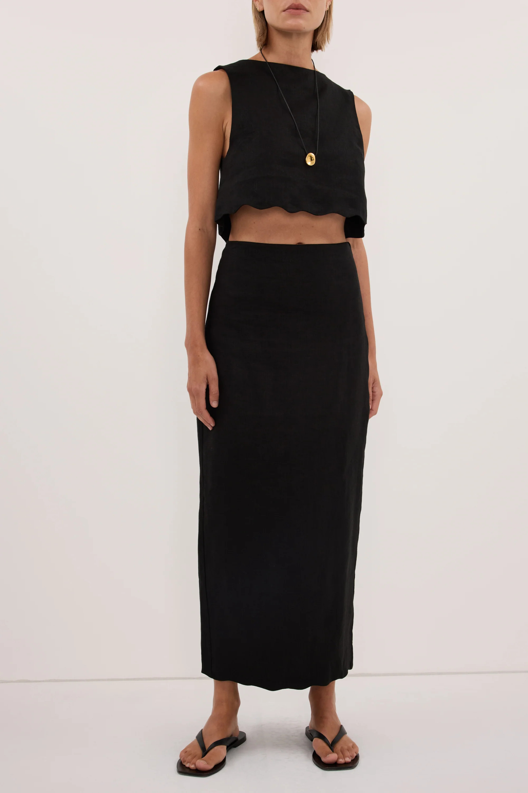 LELA BLACK LINEN MIDI SKIRT | DISSH