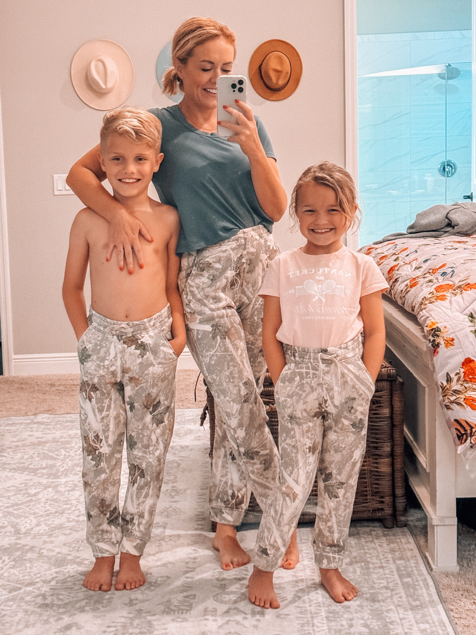 Matching Essential icon joggers 

#LTKFallSale #LTKFamily #LTKFindsUnder50
