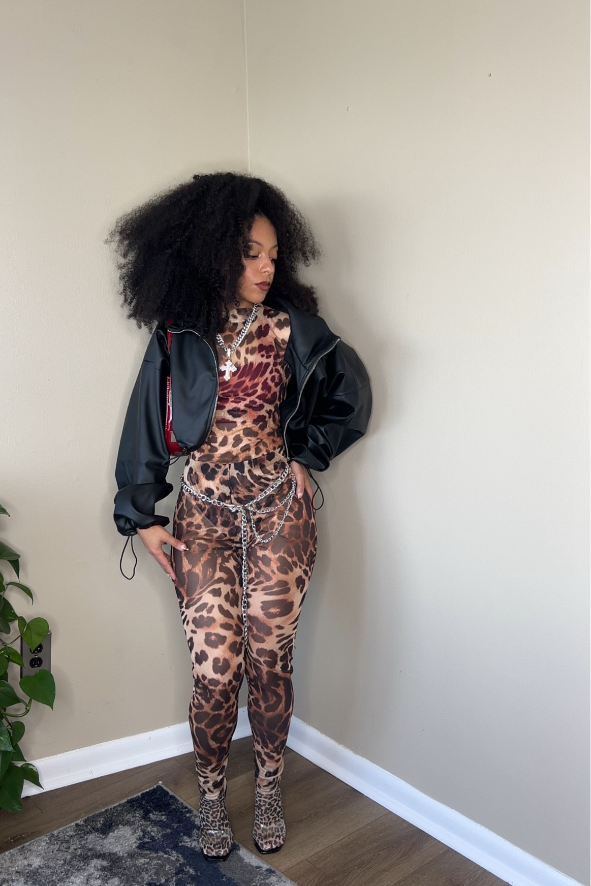 Wearing XS; bottoms runs a little big 

#LTKSeasonal #LTKSaleAlert #LTKStyleTip