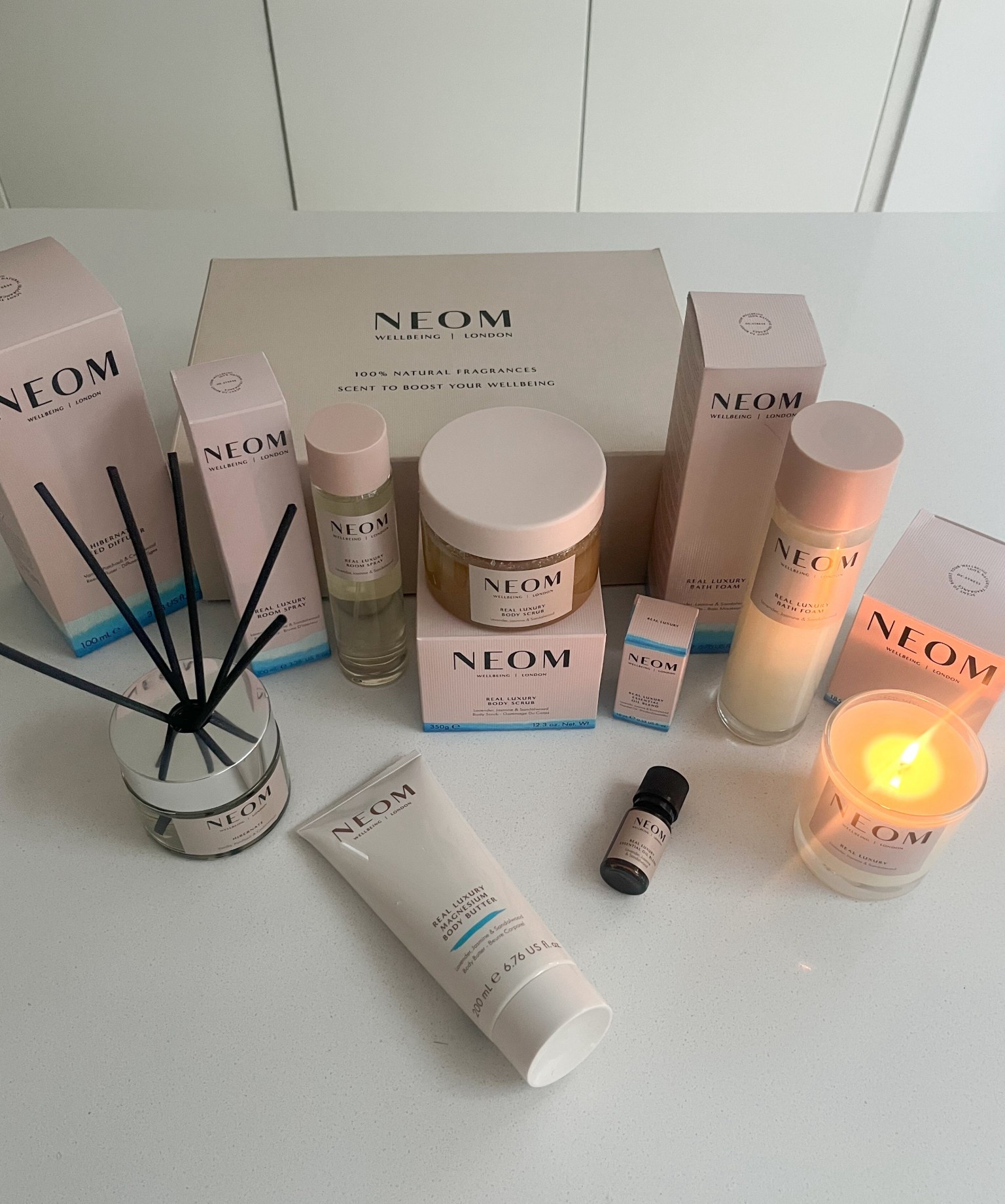  The Ultimate Calm Box from NEOM is worth £238 but yours for £135! It includes 7 full sized de-stress products! My personal favourite is the bath foam- it’s gorgeous!!! I love everything included, it would make a gorgeous Christmas gift 🎁 

#LTKgiftguide #LTKbeauty #LTKuk