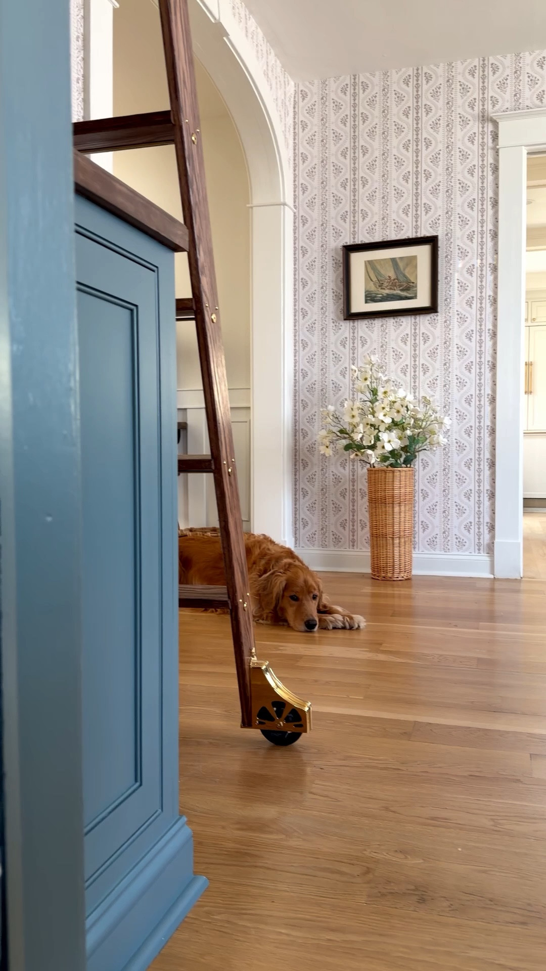 Statement stems that shift with the season, soften the space, and make a room feel finished without ever trying too hard are the quiet layer. I love having pieces I can move from room to room, restyle on a whim, and trust will always feel right with no maintenance.

These stems from @afloral are that perfect in-between of effortless and elevated. The kind of detail you don’t always notice at first, but would absolutely miss if it weren’t there.



#afloral #homedecor #interiordesign #homestyling #luxuryliving #fauxreal