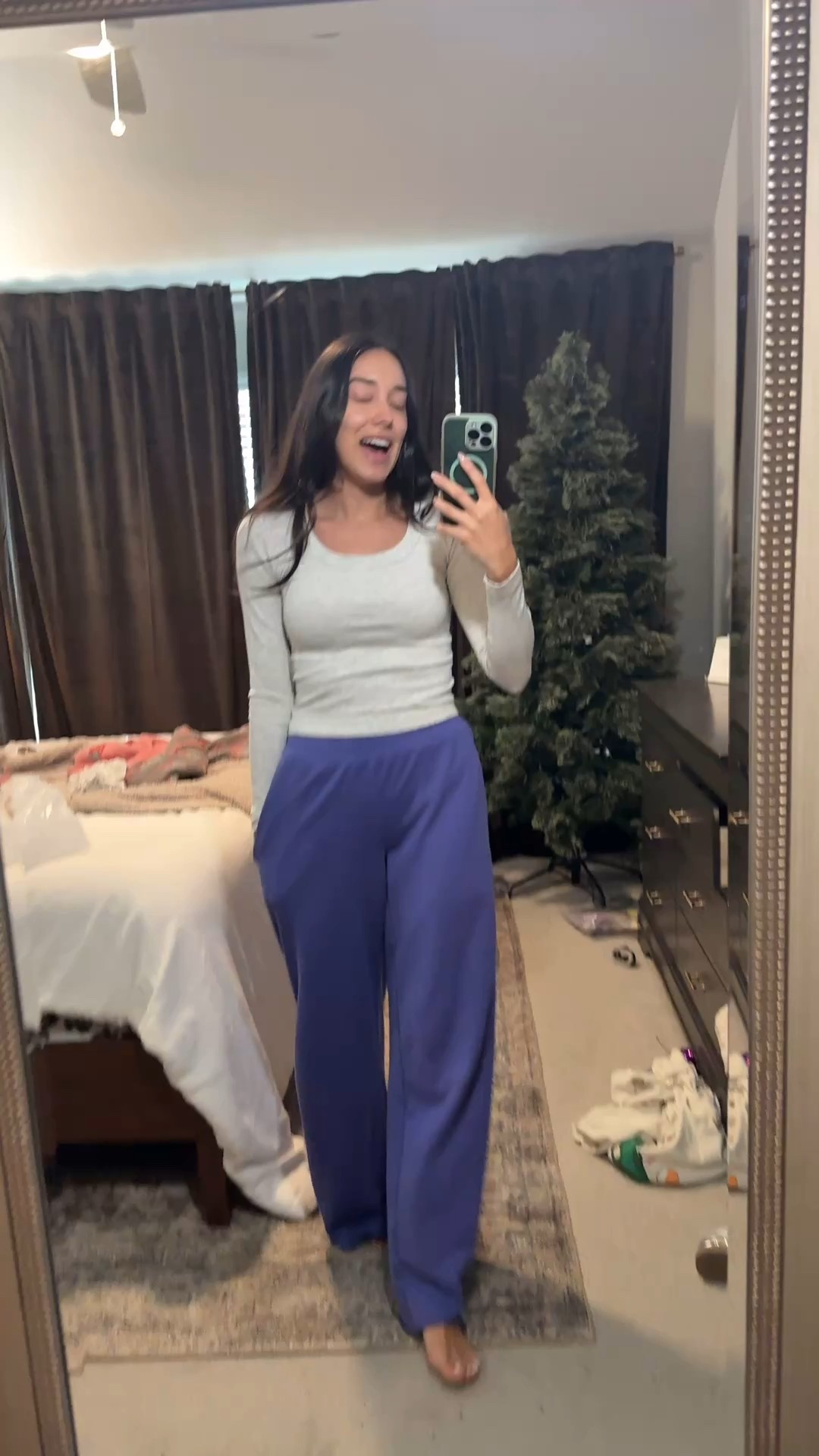 Found us a basic tee for under $10 🤯 this one is a fall closet must have from Walmartt

Wearing a small 

Outfit essentials, basic tee, fall style, closet must haves, affordable fashion, mom style, Dallas content creator, what to wear, the perfect basics, Latina creator 

#LTKootd #LTKFindsUnder50 #LTKgrwm