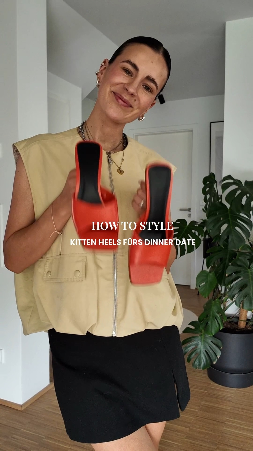 HOW TO STYLE — KITTEN HEELS FÜRS DINNER DATE 🍊
Weste & Skort - Zara | 
Schuhe: Mango | 
Tasche: GOT BAG (CODE: LISALX10)