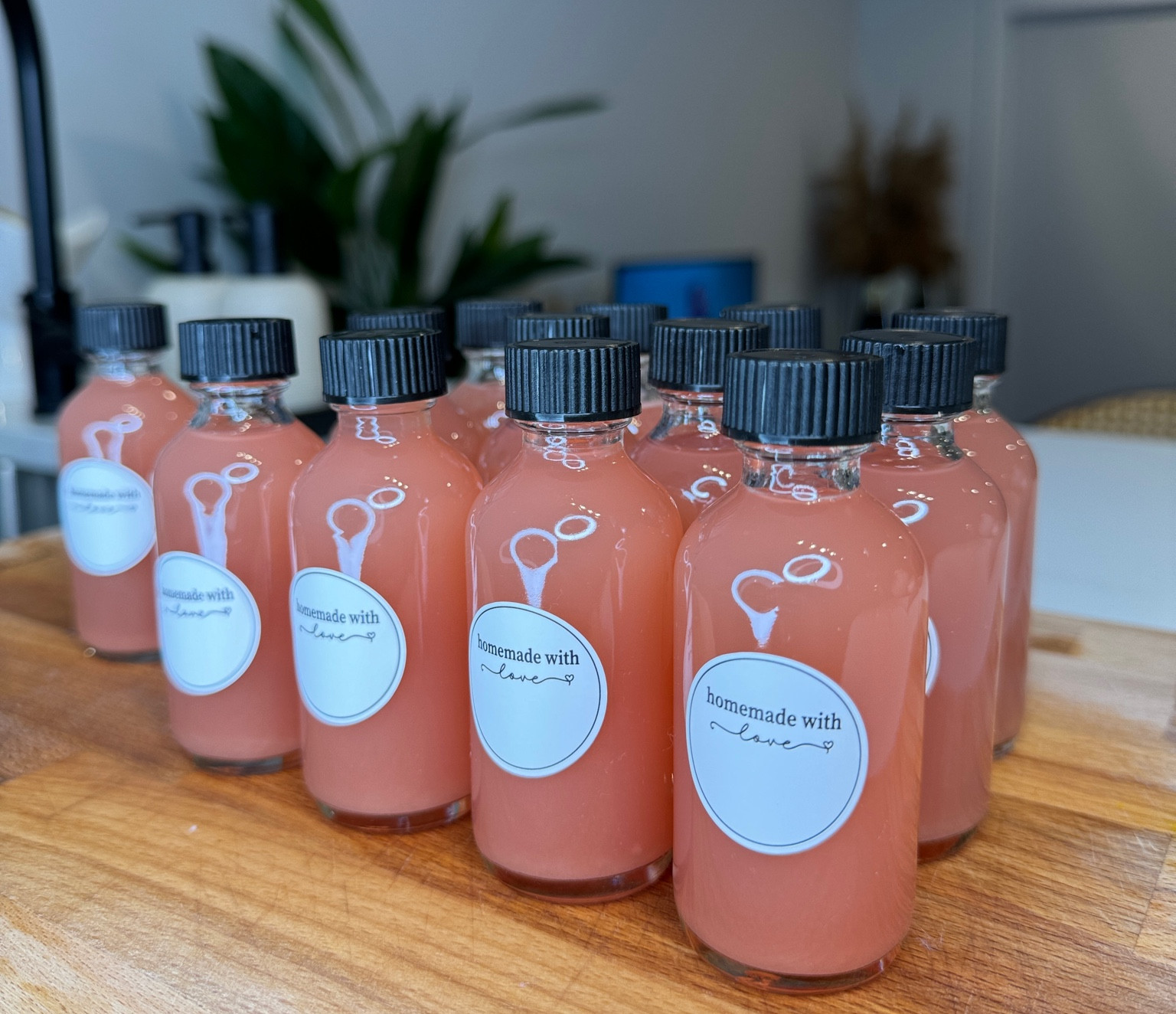 The cutest mini bottles🌸👌🏾

#LTKhome
