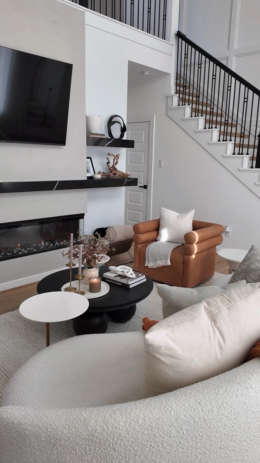 Fall home decor just hit different… y’all know I love a cozy home, so adding a bit of color and texture has my home feeling extra cozy 🥹🍂 

Neutral fall/home decor linked! 

#LTKFallSale #LTKVideo #LTKSeasonal