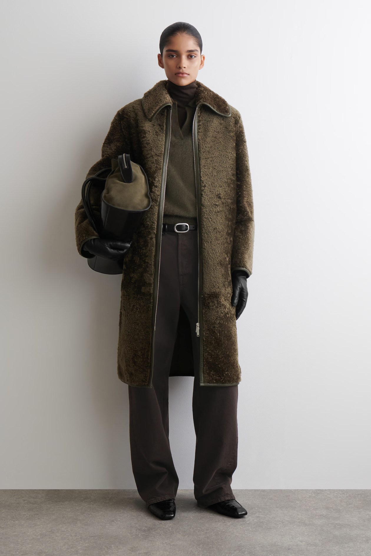 LEATHER-BONDED SHEARLING LONG COAT - KHAKI | COS US | COS (US)