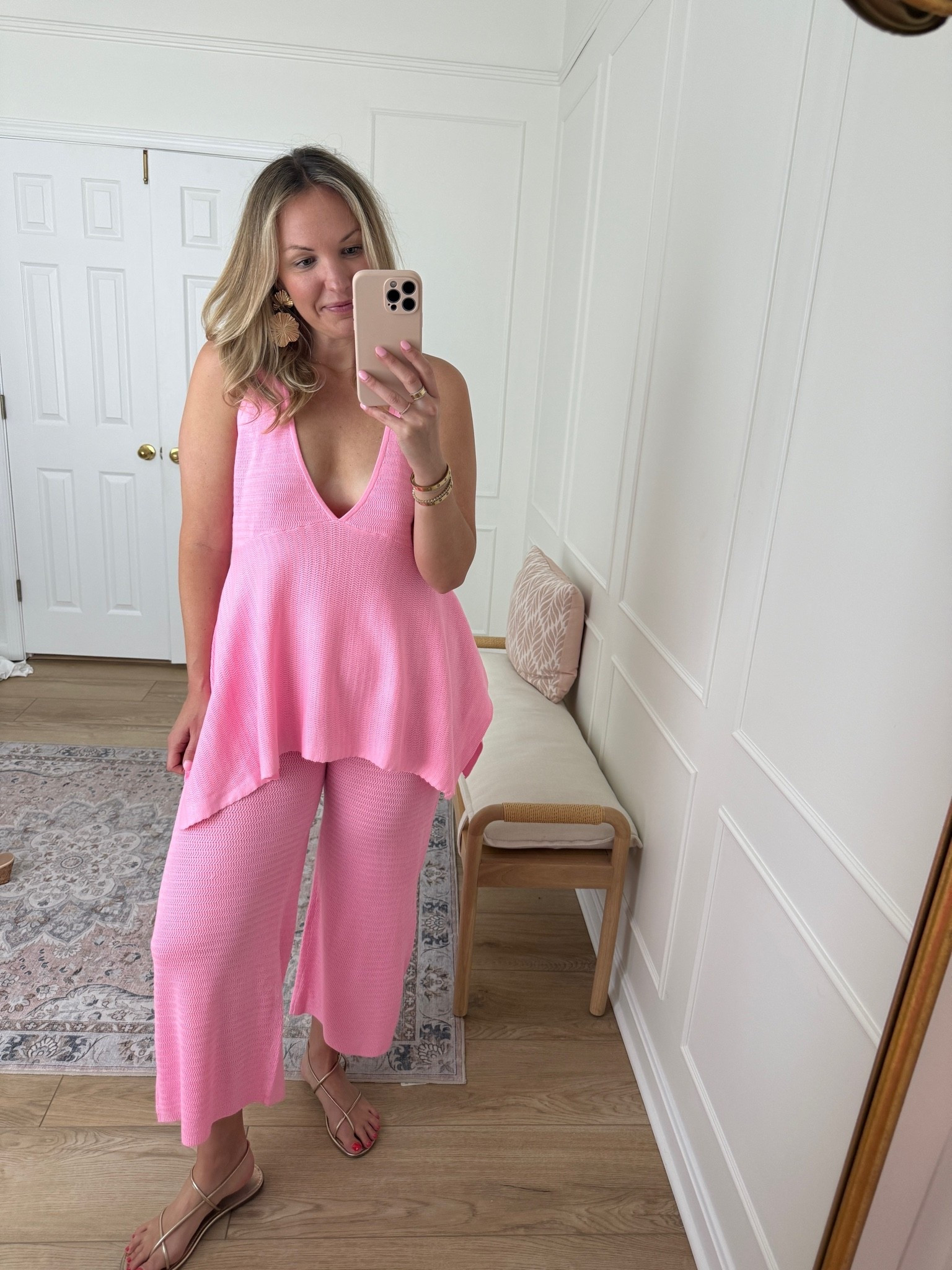 Vacation outfit - summer outfit - wearing a large