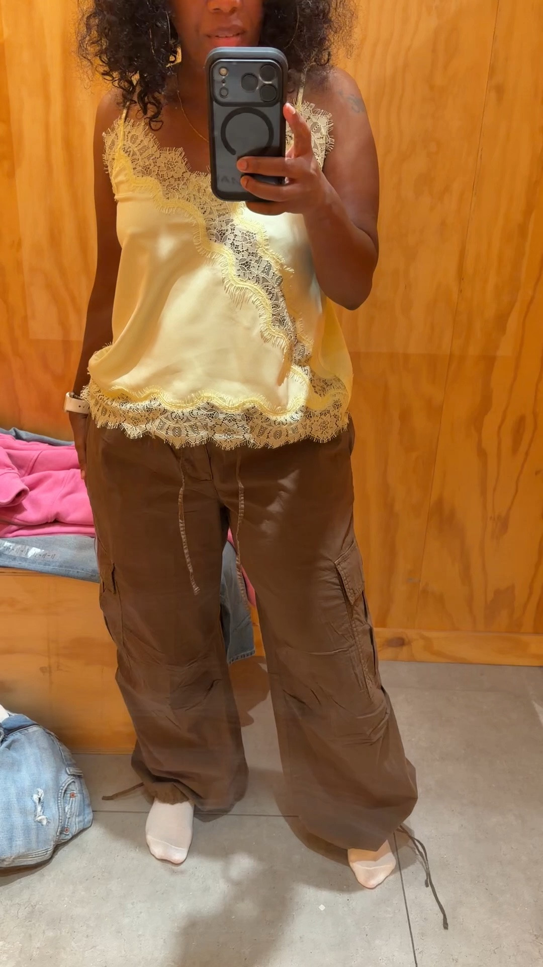 American Eagle Low-Rise Baggy Cargo Parachute Pant