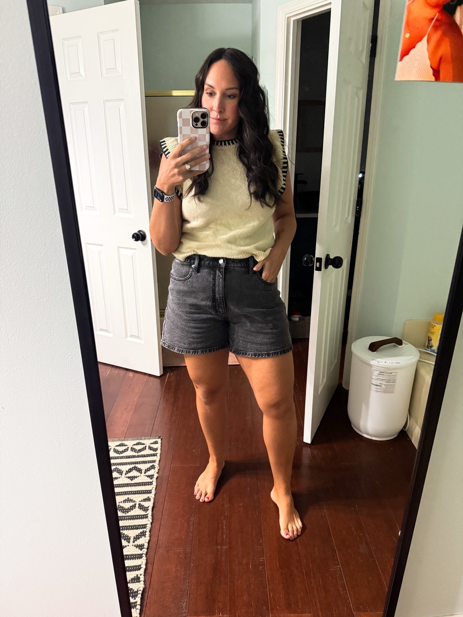 These shorts meet the comfy test

#LTKootd #LTKSeasonal #LTKMidsize